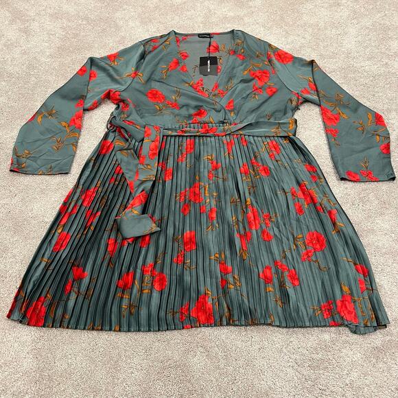 NWT Pretty Little Thing Plus Size Green Floral Longsleeve Pleated Midi Dress 30 - Picture 7 of 11